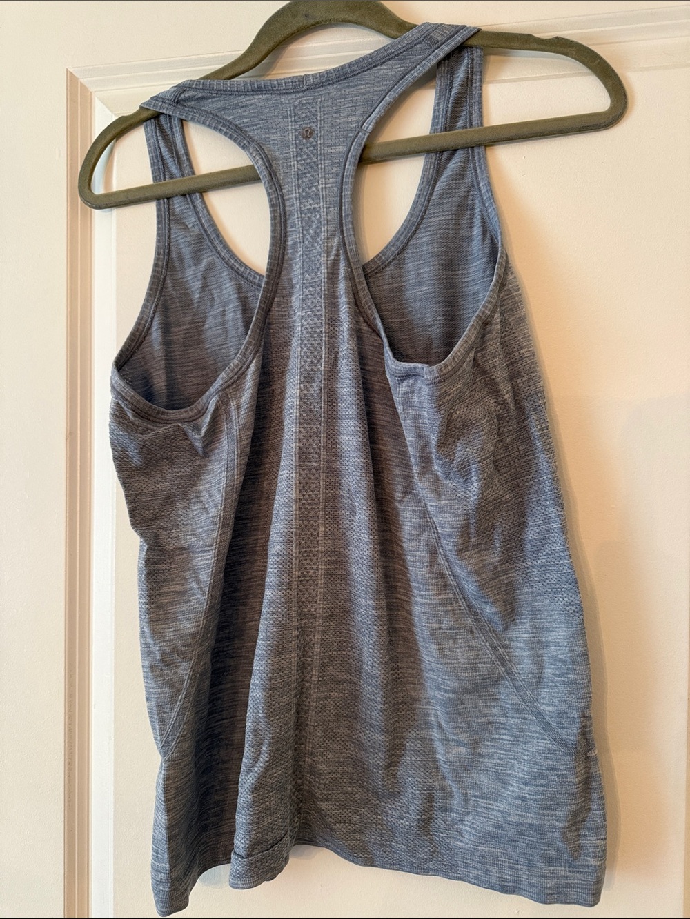 Lululemon Swiftly Tech Racerback Heathered Light Blue - Picture 3 of 3